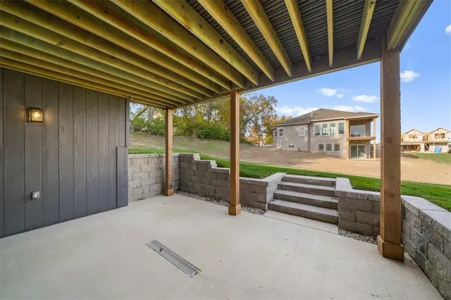 $716,900 | 2234 Southwest Heartland Court, Lee's Summit, MO 64082