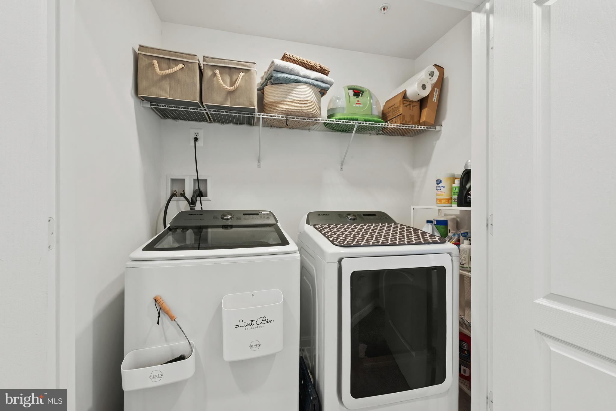 61 Grant Street Taneytown, MD 21787 - Photo 26 of 34 a close up of a washer and dryer