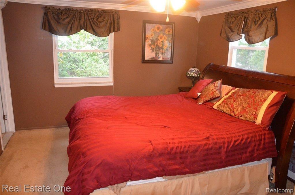 457 Pinehurst Drive Rochester, MI 48309 - Photo 14 of 23 Master suite