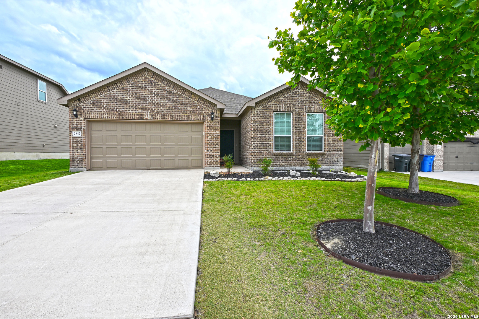 2842 Ridge Berry Road New Braunfels, TX 78130 - Photo 3 of 31