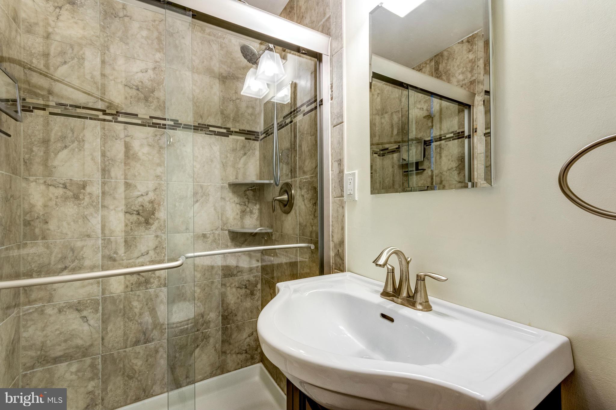 1012 Springhill Way Gambrills, MD 21054 - Photo 23 of 30 Bath