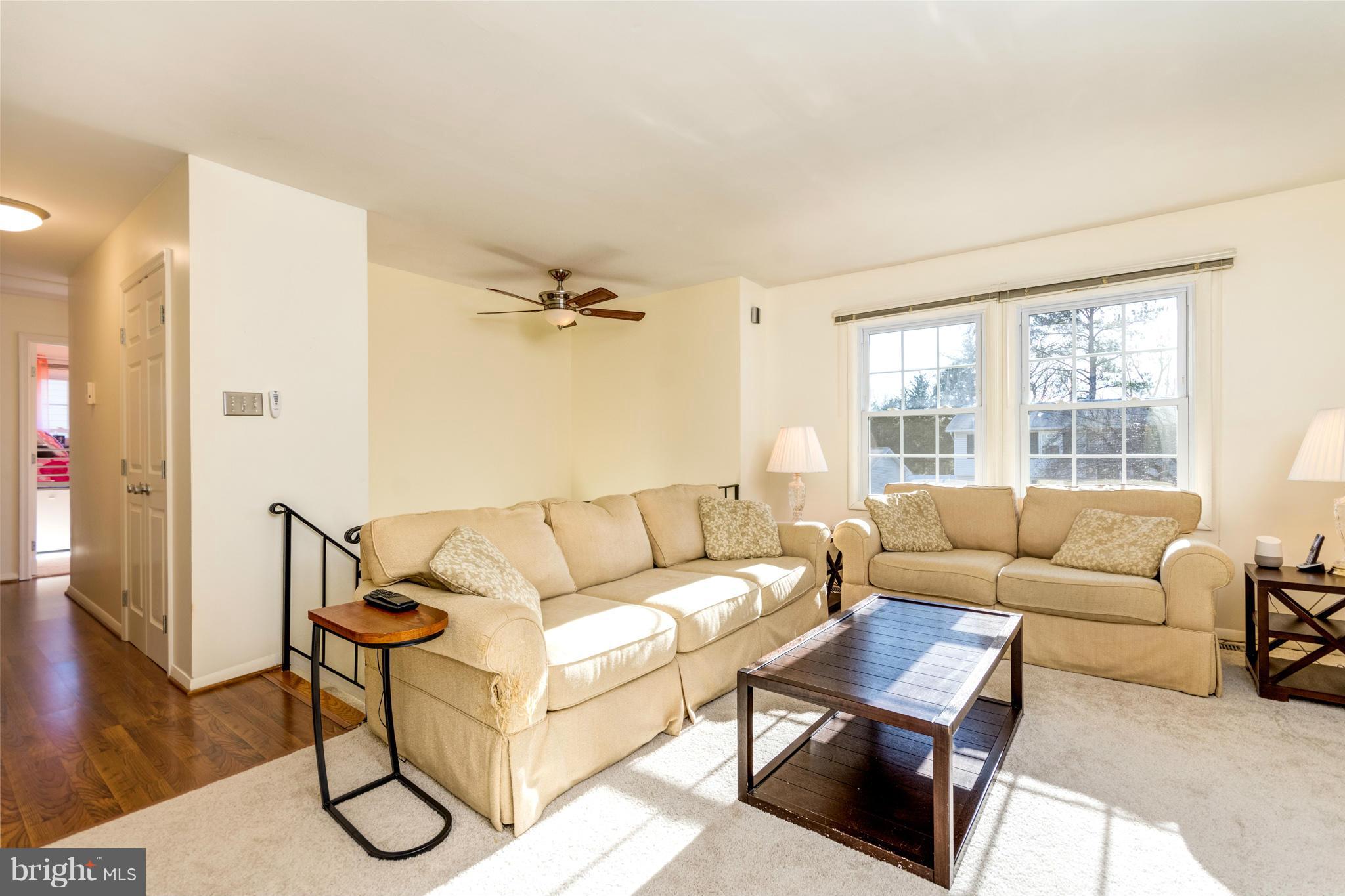 1012 Springhill Way Gambrills, MD 21054 - Photo 5 of 30 Living Room