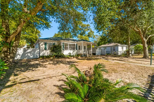 $189,000 | 1648 Hollywood Boulevard, Biloxi, MS 39531