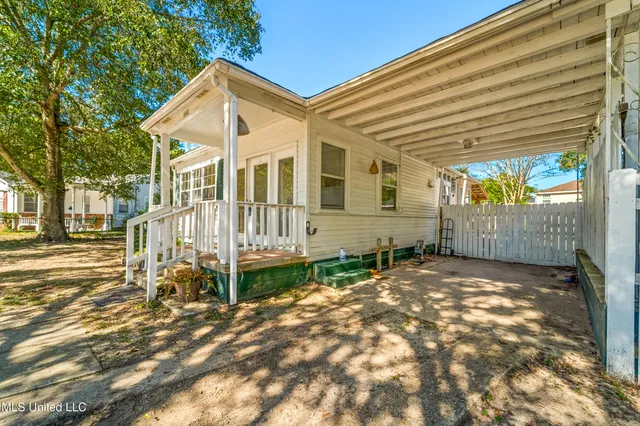 $189,000 | 1648 Hollywood Boulevard, Biloxi, MS 39531