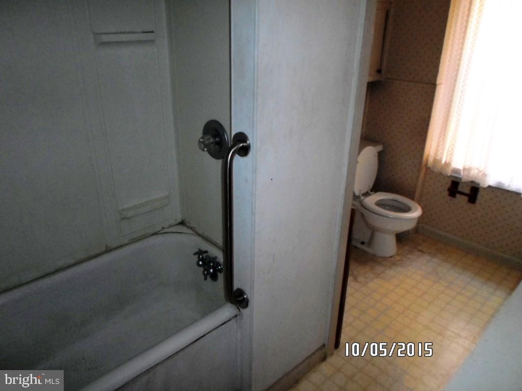 422 Baltimore Street Hanover, PA 17331 - Photo 11 of 20 Gallery Image 11