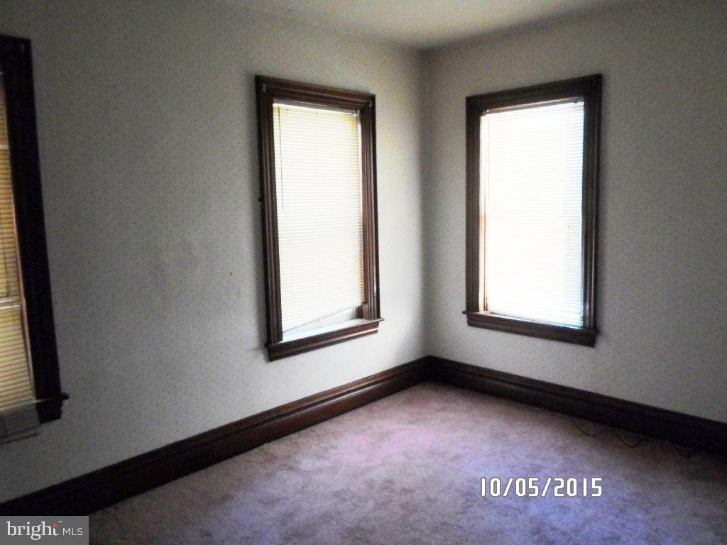 422 Baltimore Street Hanover, PA 17331 - Photo 9 of 20 Gallery Image 9