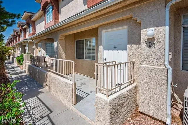 $1,650 | 901 Nevada Sky Street, Las Vegas, NV 89128