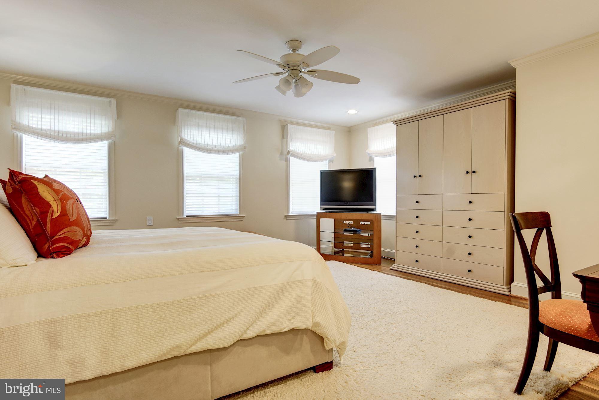 3323 Reservoir Road Northwest Washington, DC 20007 - Photo 18 of 37 Master Bedroom