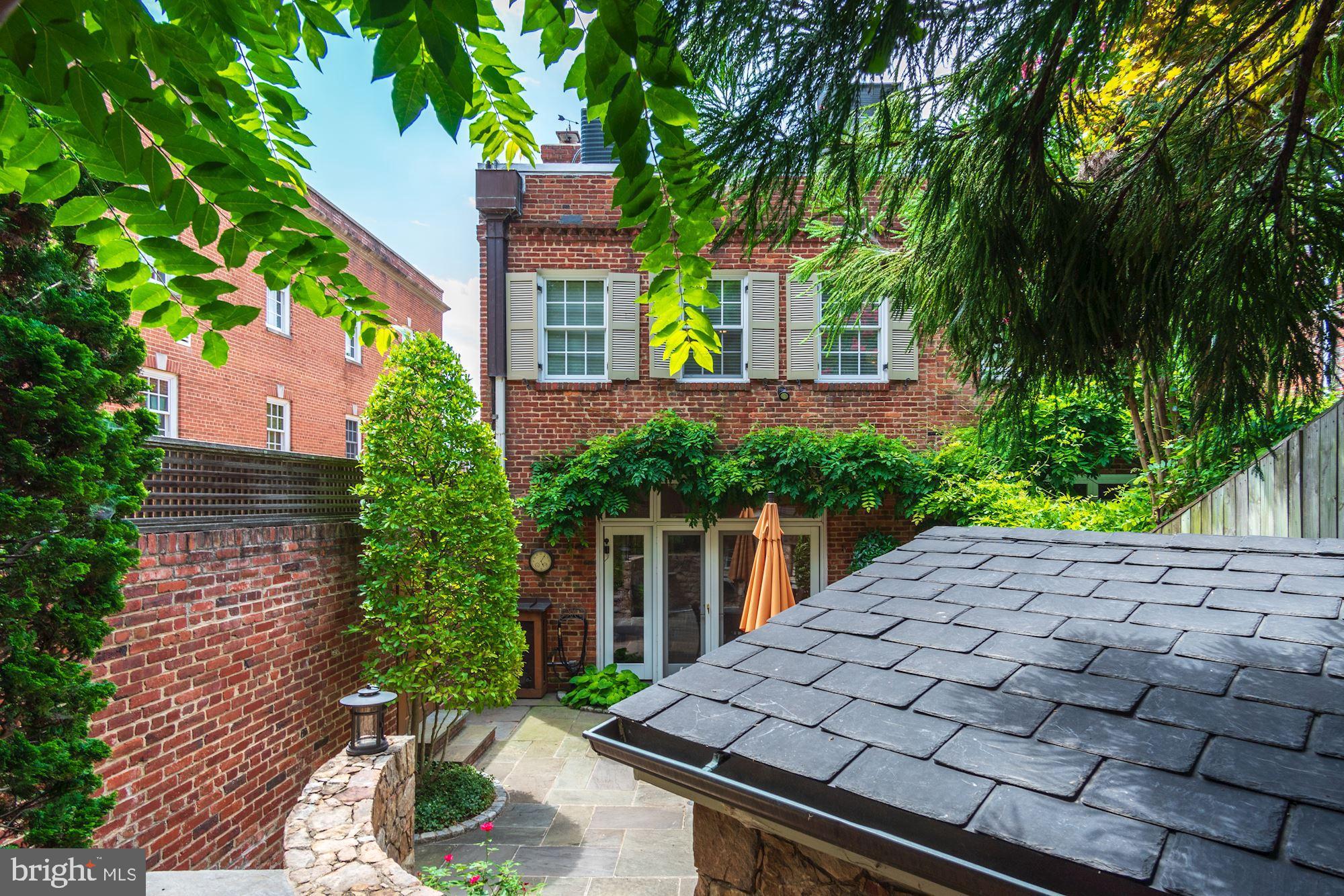 3323 Reservoir Road Northwest Washington, DC 20007 - Photo 10 of 37 Garden