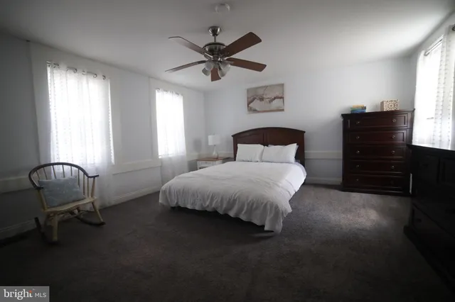 $3,500 | 908 New Market Street, Philadelphia, PA 19123