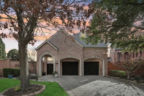$849,999 | 77 Mill Pond Drive, Frisco, TX 75034