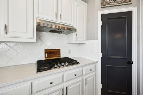 $849,999 | 77 Mill Pond Drive, Frisco, TX 75034