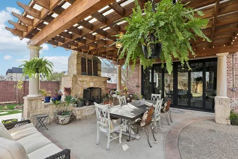 $849,999 | 77 Mill Pond Drive, Frisco, TX 75034