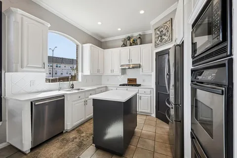 $849,999 | 77 Mill Pond Drive, Frisco, TX 75034