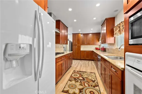 $1,249,000 | 9224 Gothic Avenue, North Hills, CA 91343