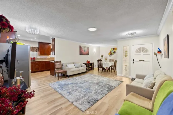 $1,249,000 | 9224 Gothic Avenue, North Hills, CA 91343