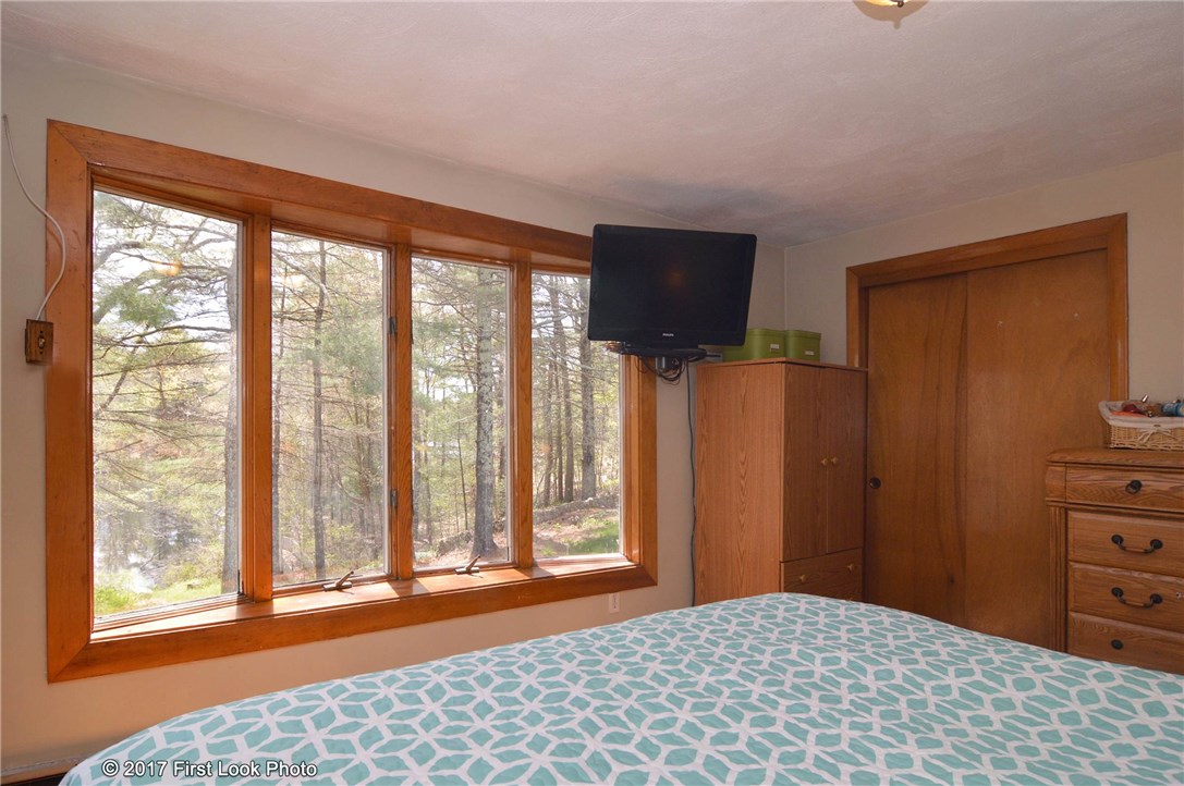 355 Town Farm Road Coventry, RI 02816 - Photo 12 of 27