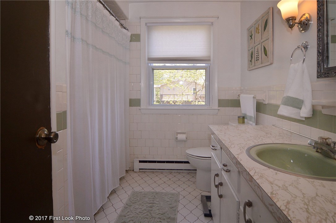 355 Town Farm Road Coventry, RI 02816 - Photo 14 of 27