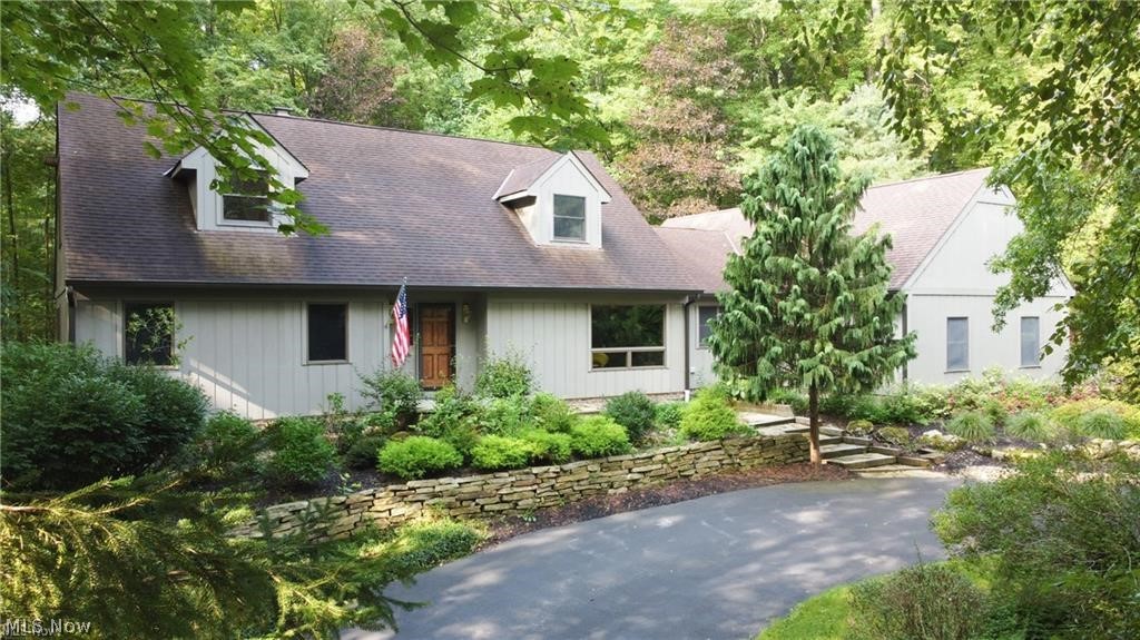 183 Glen Road Chagrin Falls, OH 44022 - Photo 2 of 35 Gallery Image 2