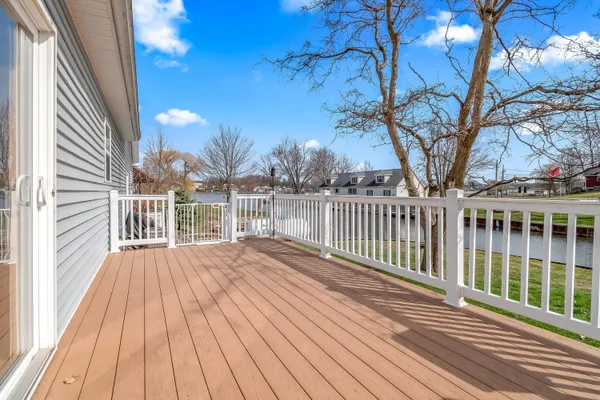 $374,900 | 6877 Rowley Drive, Osseo, MI 49266