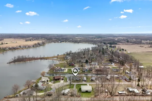 $374,900 | 6877 Rowley Drive, Osseo, MI 49266