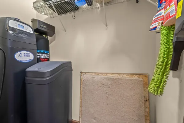 $374,900 | 6877 Rowley Drive, Osseo, MI 49266