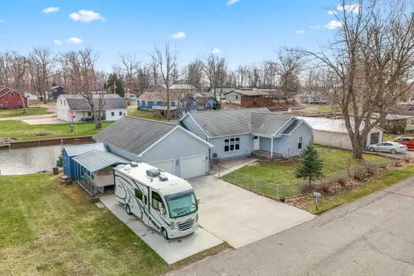 $374,900 | 6877 Rowley Drive, Osseo, MI 49266