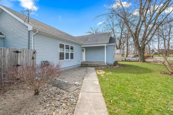 $374,900 | 6877 Rowley Drive, Osseo, MI 49266