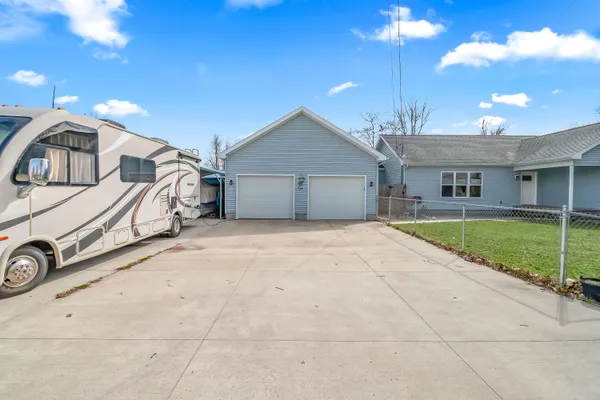 $374,900 | 6877 Rowley Drive, Osseo, MI 49266
