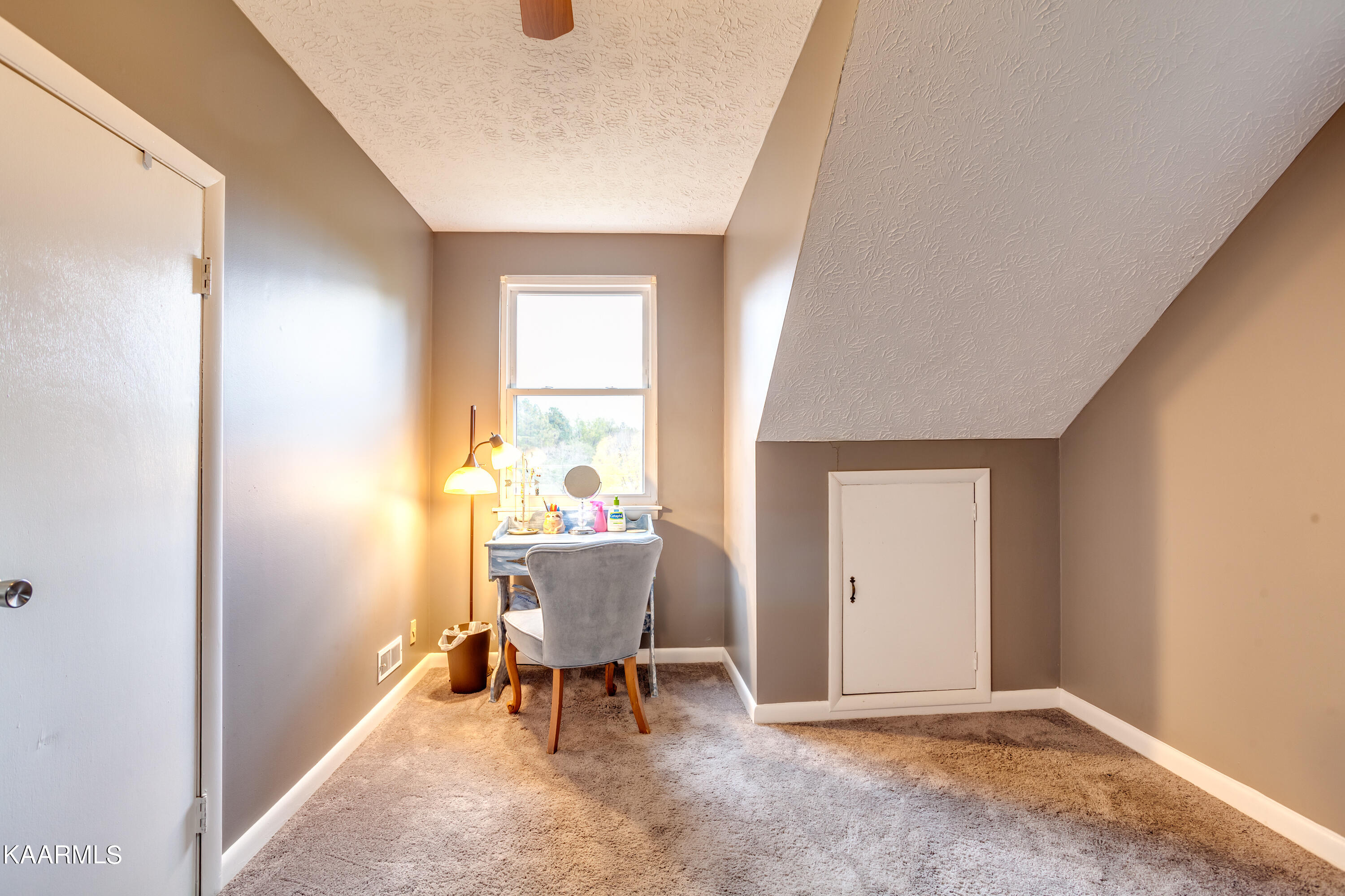 2640 Chukar Road, Unit 8 Knoxville, TN 37923 - Photo 17 of 24 Bedroom 4