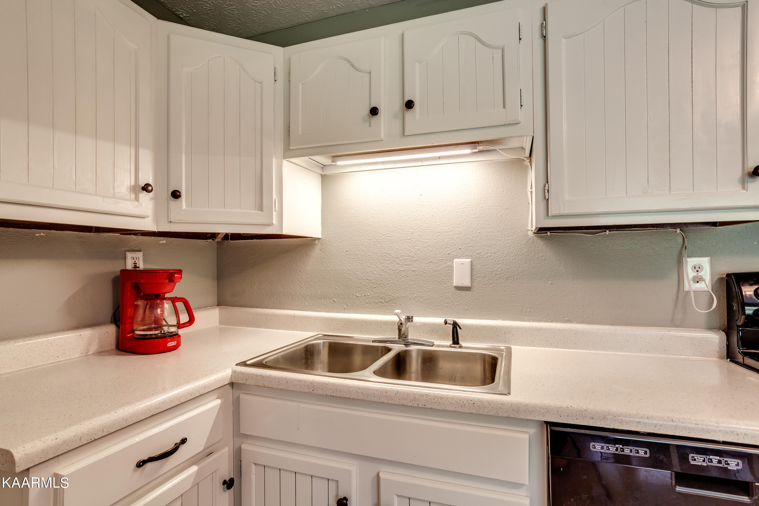 2640 Chukar Road, Unit 8 Knoxville, TN 37923 - Photo 8 of 24 Updated Appliances