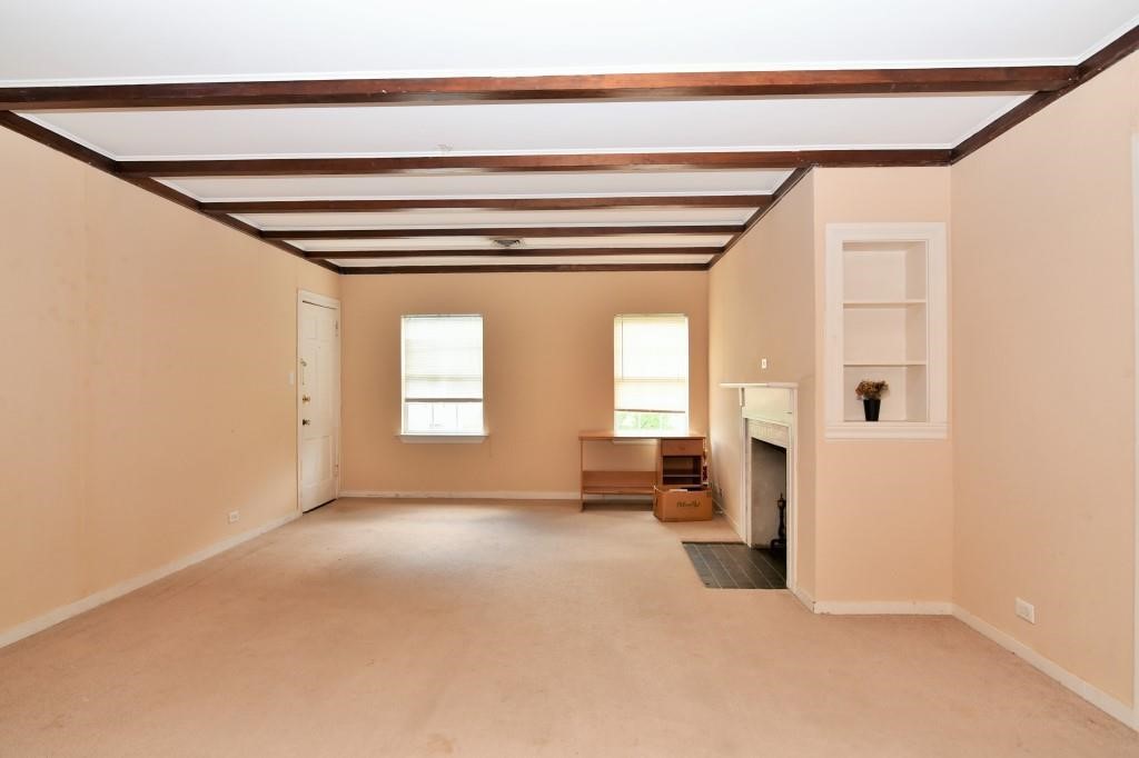 1961 Dryden Road Houston, TX 77030 - Photo 24 of 33 a view of an empty room with a window