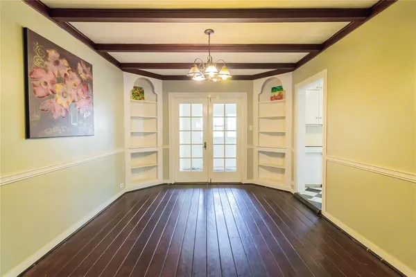 $2,500 | 1961 Dryden Road, Houston, TX 77030
