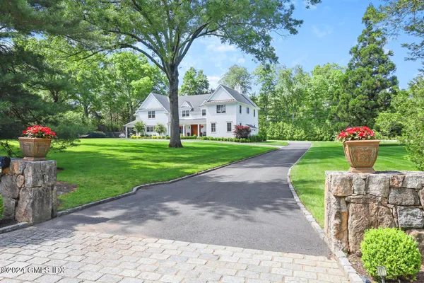 $25,000 | 2 Loch Lane, Greenwich, CT 06830