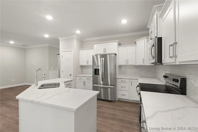 $319,900 | 833 Kings Court, Memphis, IN 47143