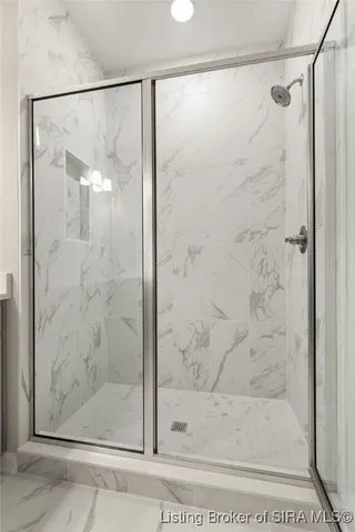 $319,900 | 833 Kings Court, Memphis, IN 47143