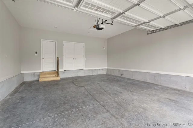 $319,900 | 833 Kings Court, Memphis, IN 47143