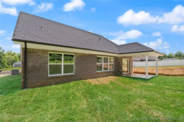 $319,900 | 833 Kings Court, Memphis, IN 47143