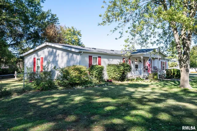 $179,000 | 107 George Street, Hurst, IL 62949