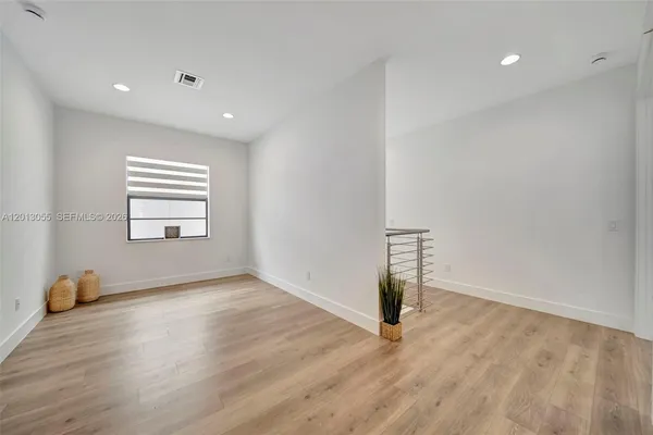 $7,000 | 1454 Southwest 23rd Street, Fort Lauderdale, FL 33315