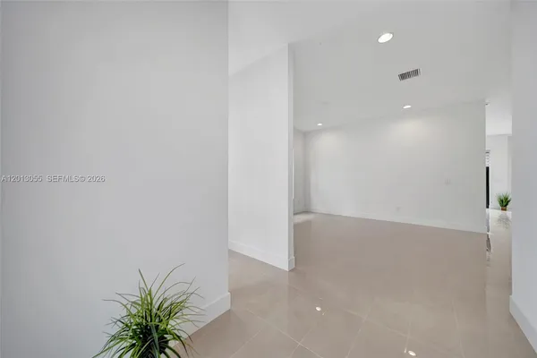 $7,000 | 1454 Southwest 23rd Street, Fort Lauderdale, FL 33315