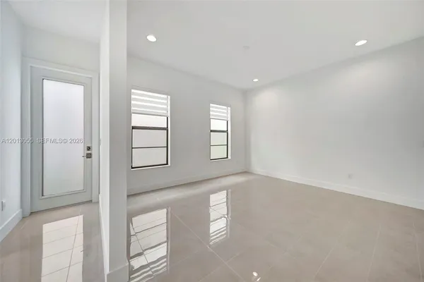 $7,000 | 1454 Southwest 23rd Street, Fort Lauderdale, FL 33315