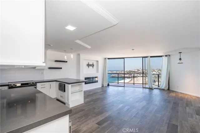 $1,685,000 | 531 Esplanade, Unit 713, Redondo Beach, CA 90277