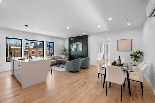 $699,000 | 11 Boynton Street, Unit 104, Swampscott, MA 01907