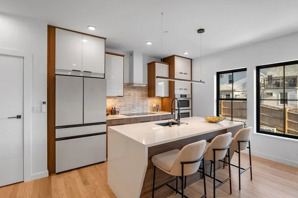 $699,000 | 11 Boynton Street, Unit 104, Swampscott, MA 01907