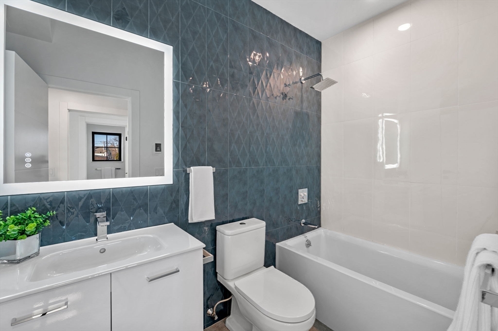 11 Boynton Street, Unit 104 Swampscott, MA 01907 - Photo 35 of 42