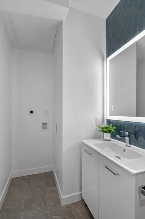 $699,000 | 11 Boynton Street, Unit 104, Swampscott, MA 01907