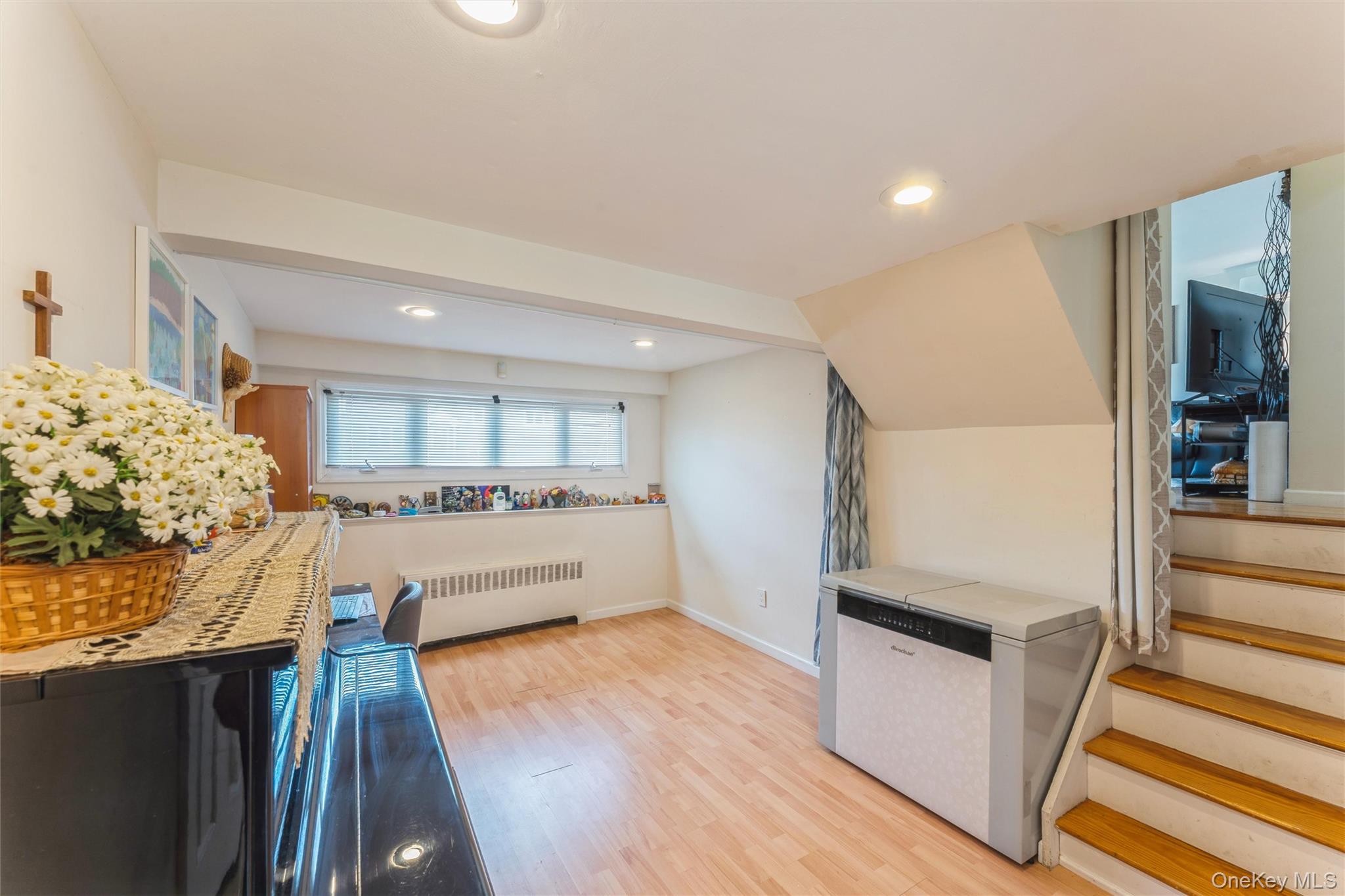 72 Lincoln Road West Plainview, NY 11803 - Photo 14 of 20