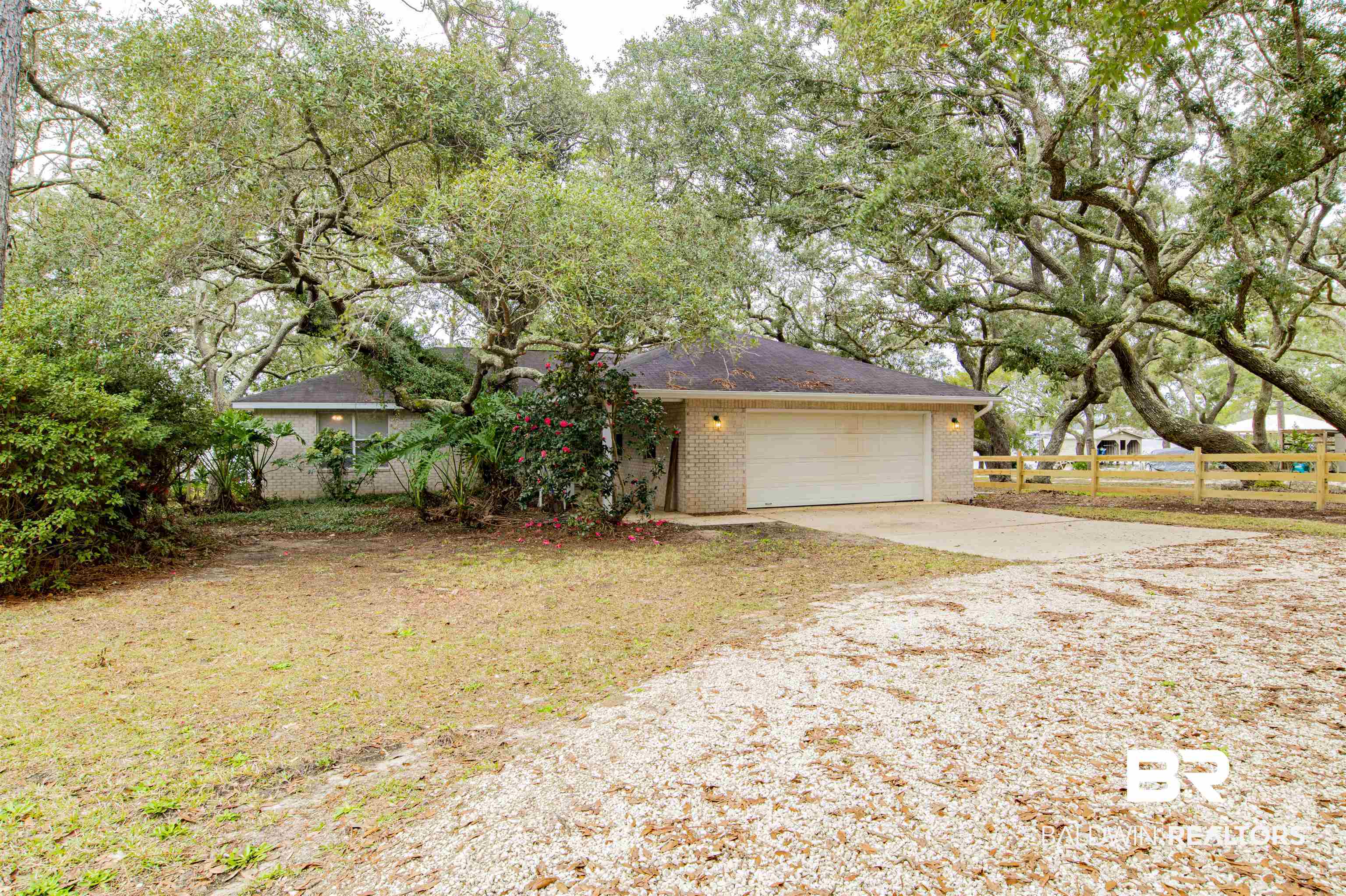 9135 Soldier Creek Road Lillian, AL 36549 - Photo 2 of 32