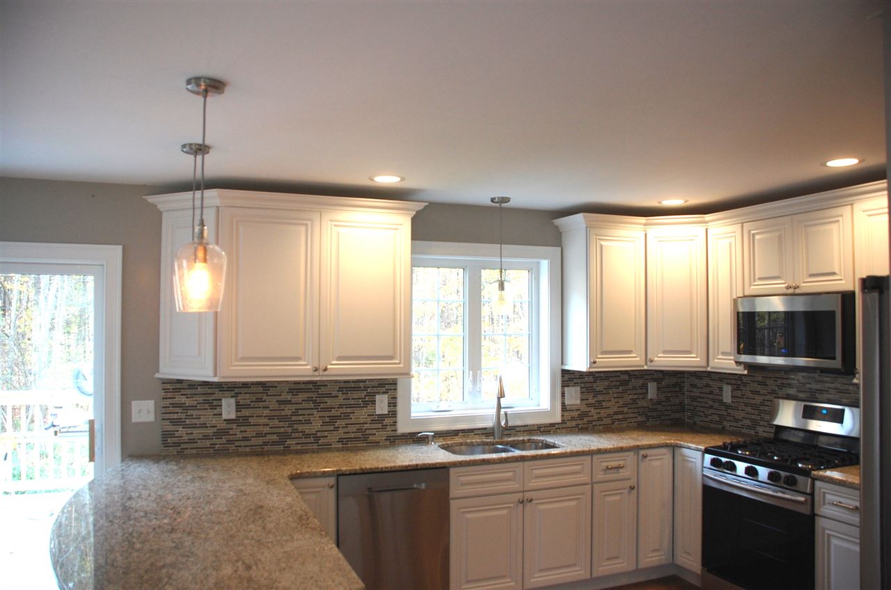 21 Danville Road Hampstead, NH 03826 - Photo 6 of 27 Gallery Image 6